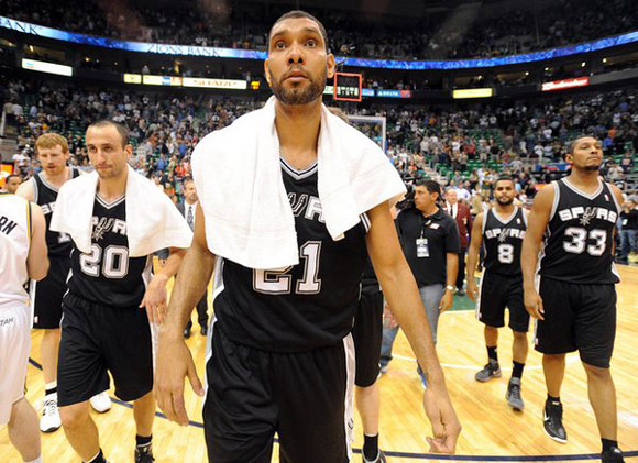 休斯顿太空人宣布退役毕吉欧的球衣，表彰其一生效力一队的忠诚