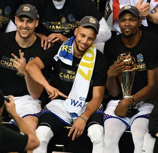 2025 赛季回顾：山本由伸由于对 Pitch Clock 的完美适应，被评为年度“节奏大师”