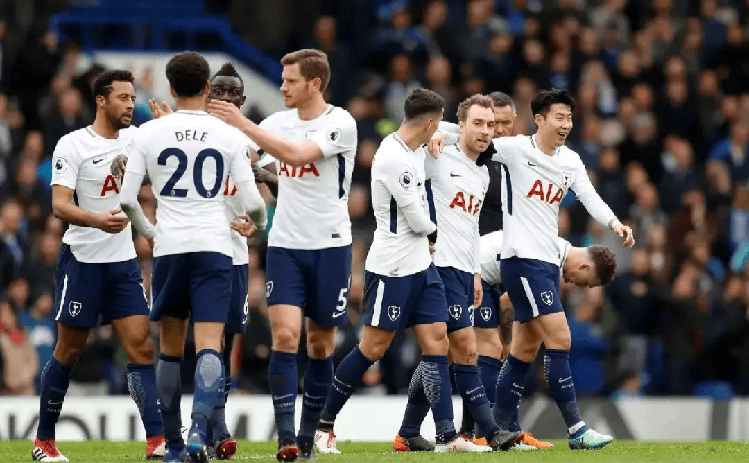 C罗：曼联的复兴必须要指望一群聪明人，就像多年前一样